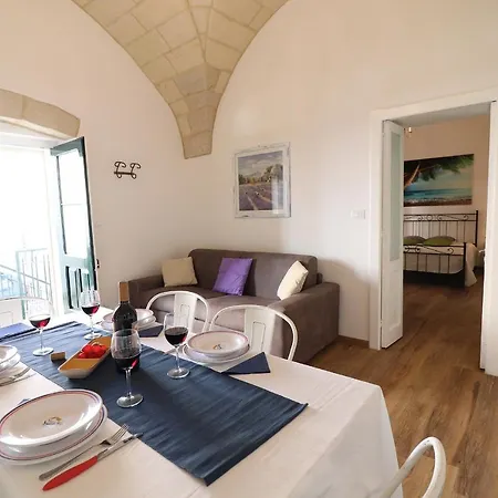 Glenda Historic House In Otranto